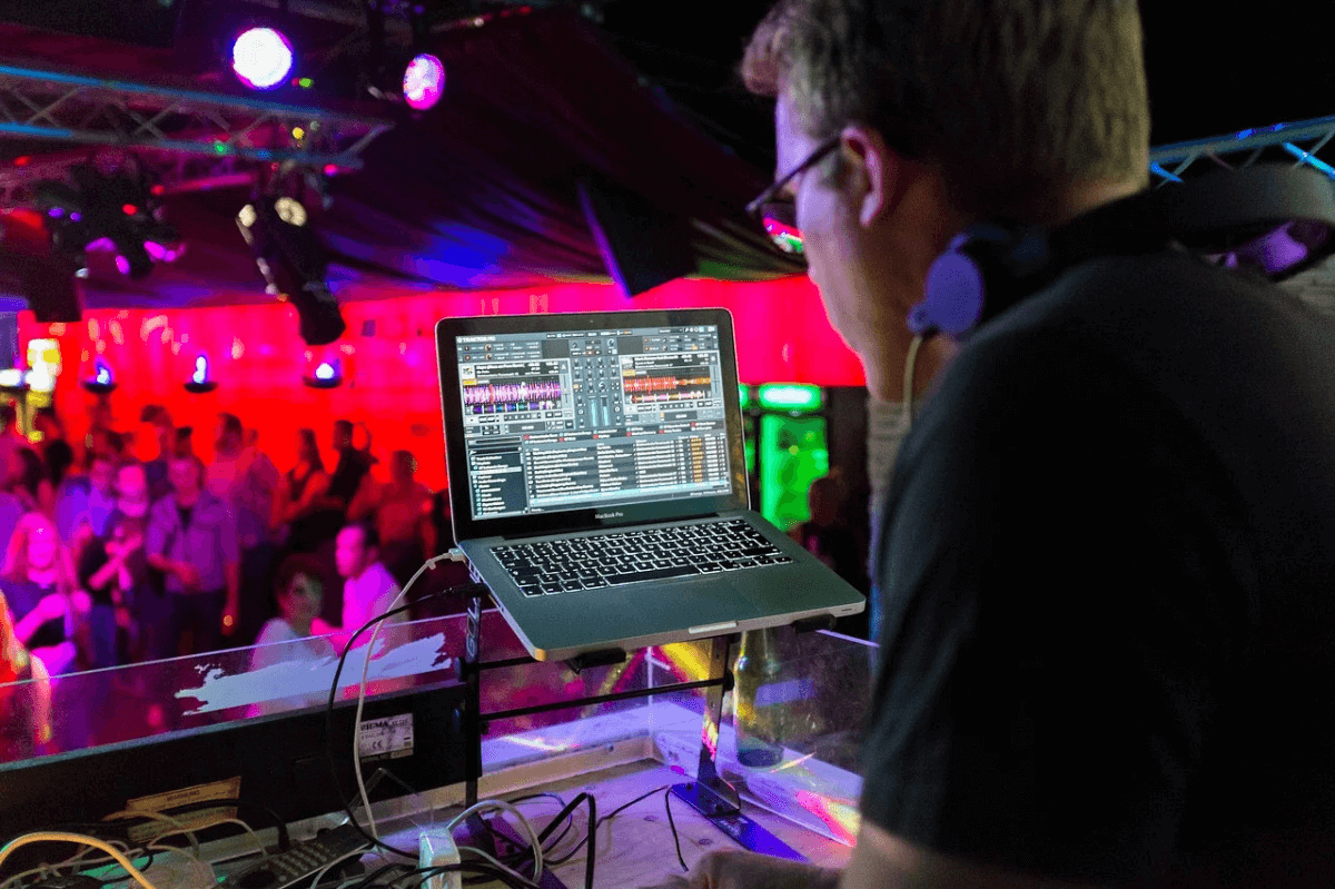 Bass Booster & Music Equalizer Windows
