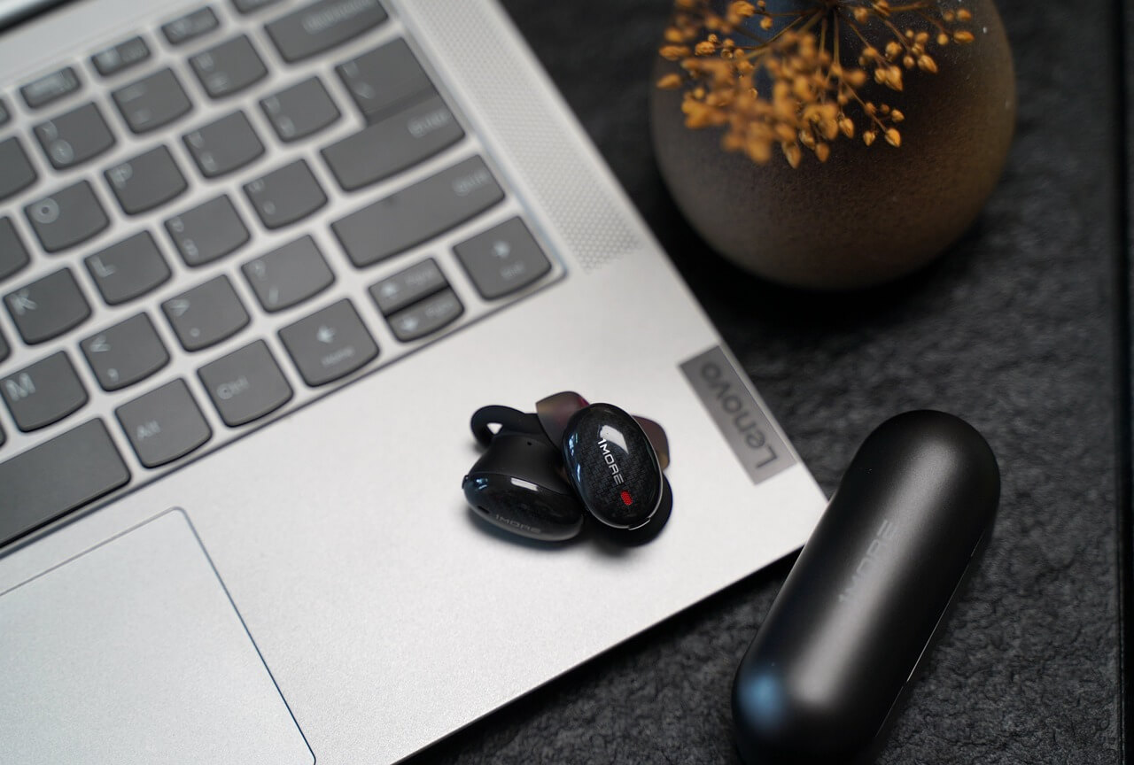 Fix Connections To Bluetooth Audio Devices and Wireless Displays in Windows 10 PC